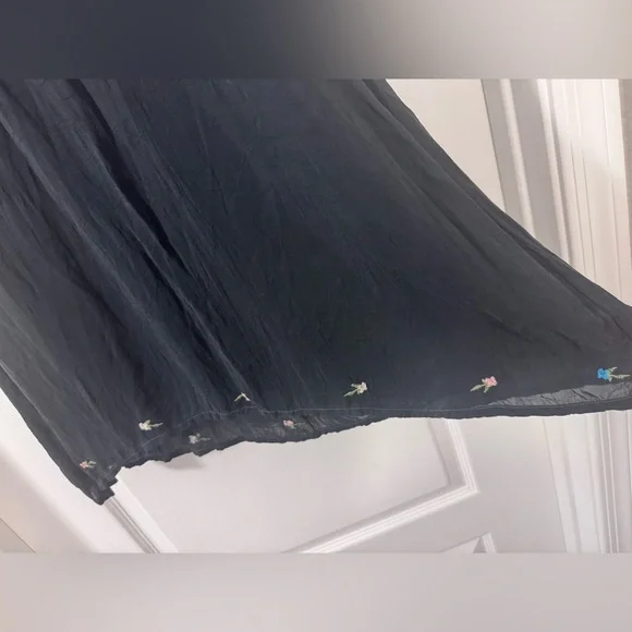 Johnny Was Black Tunic with Multicolor Floral Embroidery - Picture 4 of 8